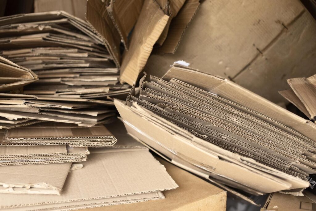 collectivite entreprise quels dechets collectes carton Freepik