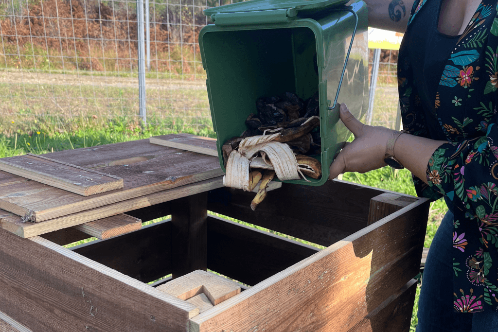 Distribution de composteurs à Saint-Pierre-du-Mont